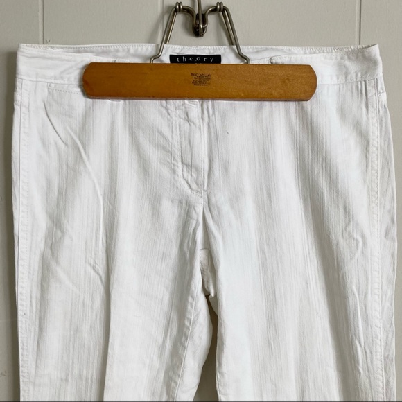 Theory White Low-Rise Cropped Jeans with Ankle Zippers Size 6 - Picture 3 of 11